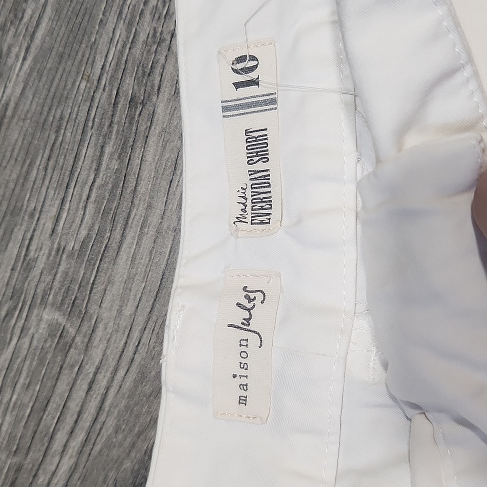 Maison Jules Maddie Everyday White Cuffed Shorts - Picture 3 of 5